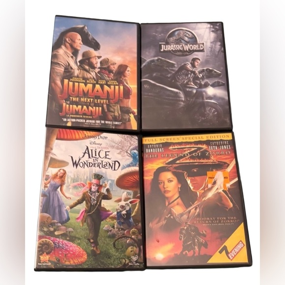 Adventure Realms Vault | 4-Film Family Action Set - Picture 1 of 3